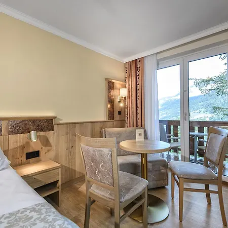 Hotel Alpenblick 3*