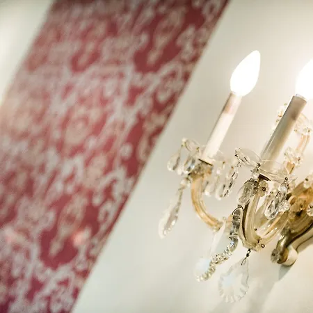 奥攀布莱克酒店 酒店